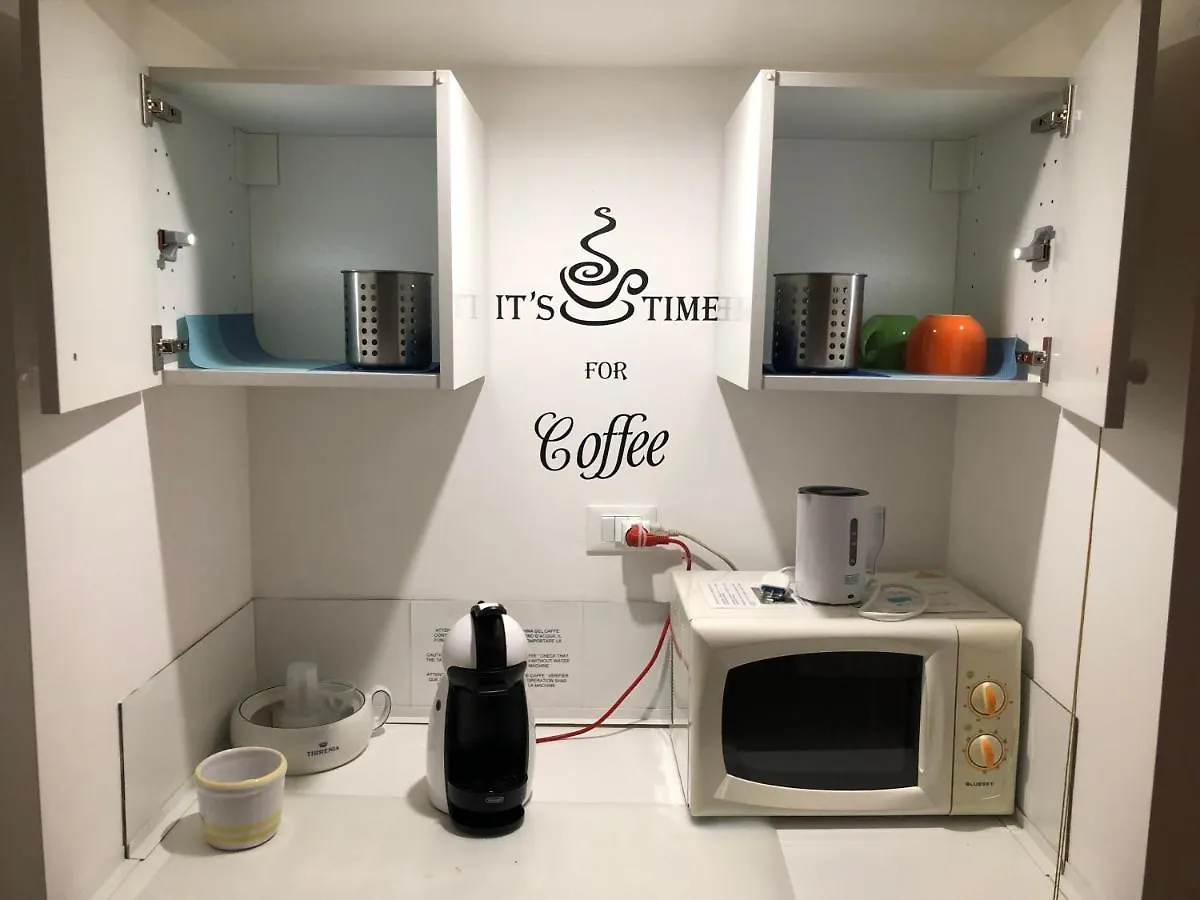 Family House - Bb Home Maletto Palermo Bed & Breakfast