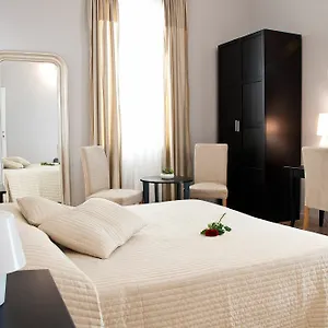 Bed & Breakfast Opera